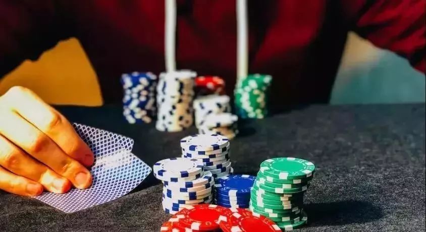 从倾向弱点入手，教你精准剥削德州扑克nit玩家