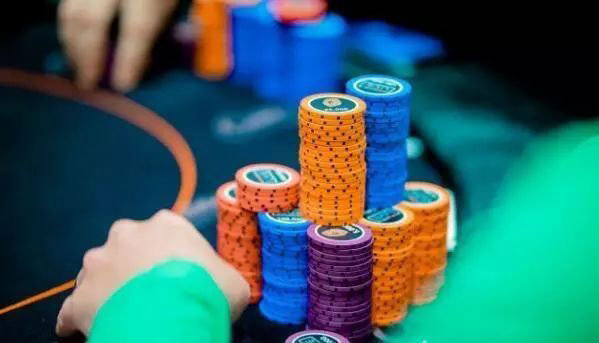 德州扑克玩家如何防止跌落斩杀线？建议做好这四点