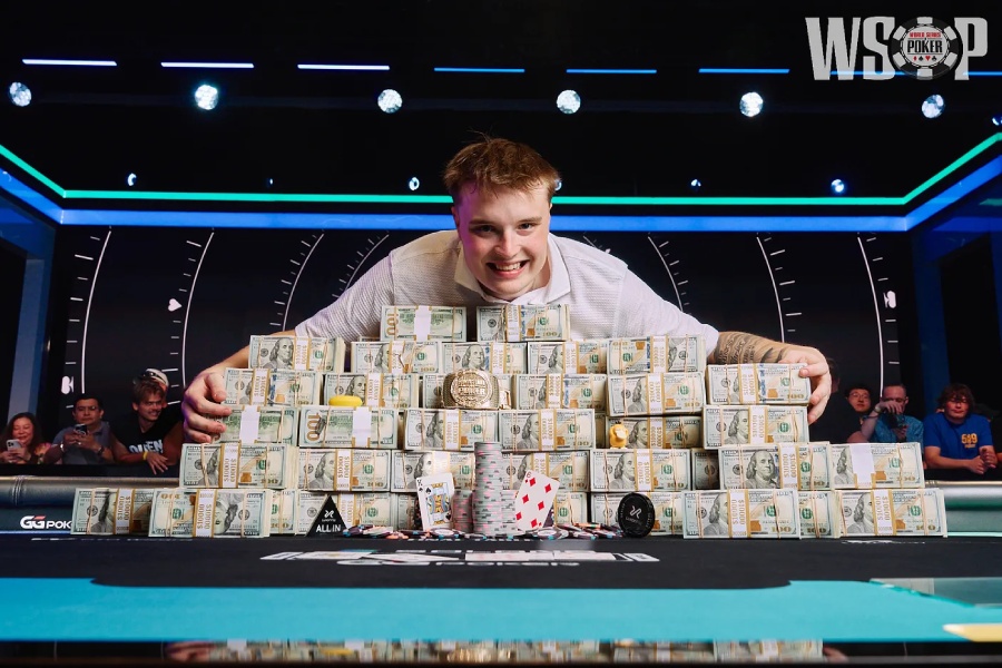 Lucas Jumalon赢得2026年WSOP主赛事冠军,奖金1000万美元